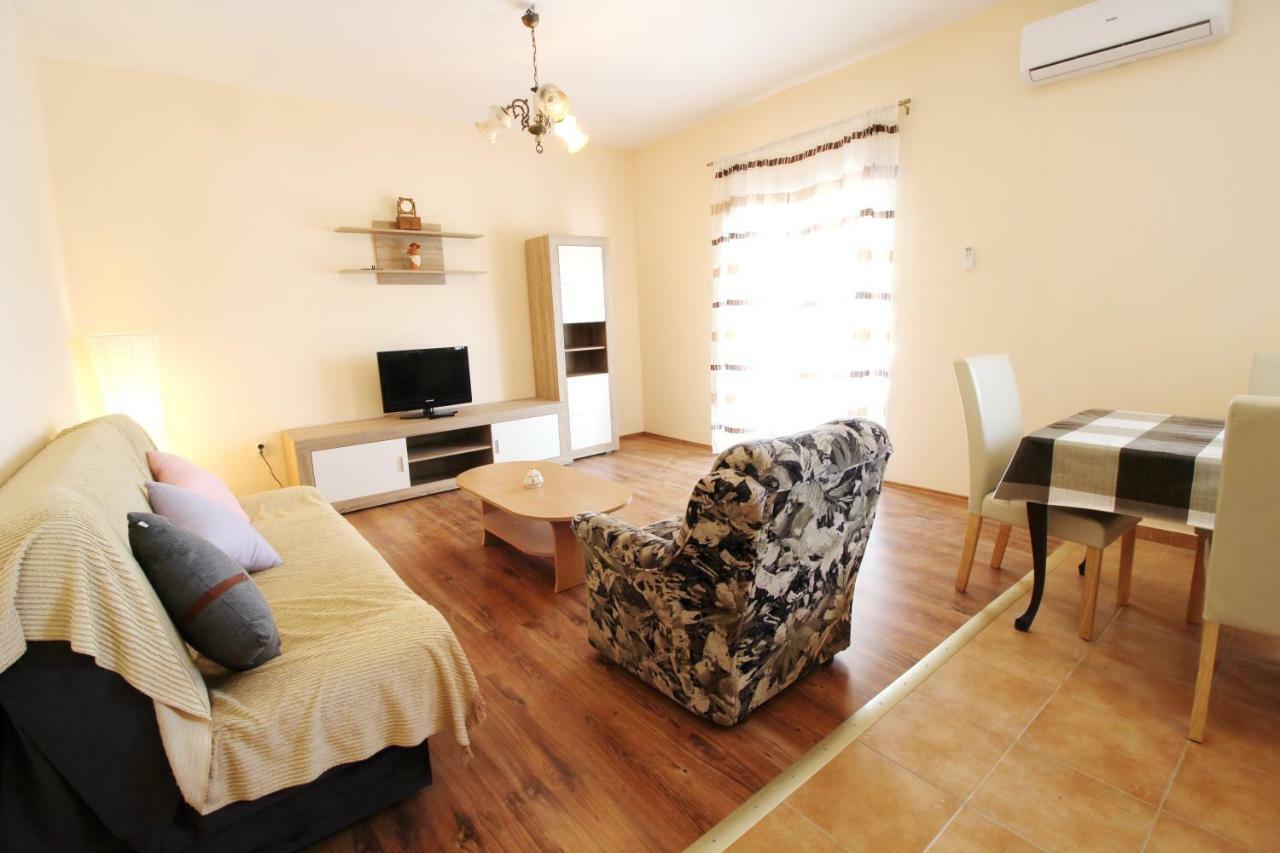 Apartment Sime Nin Εξωτερικό φωτογραφία